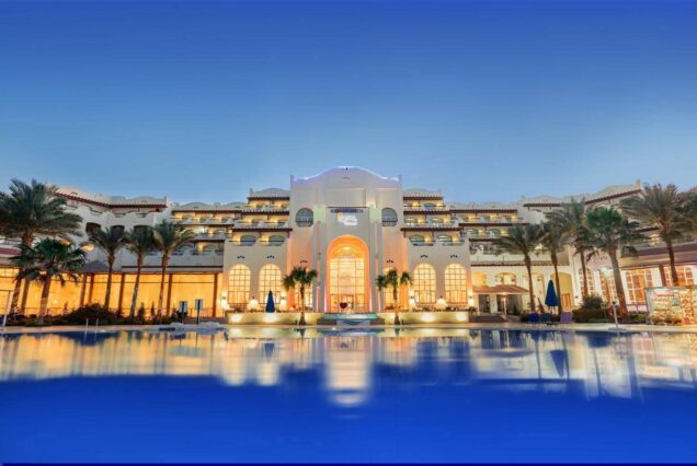 Royal Lagoons Aquapark Hotel - Hurghada